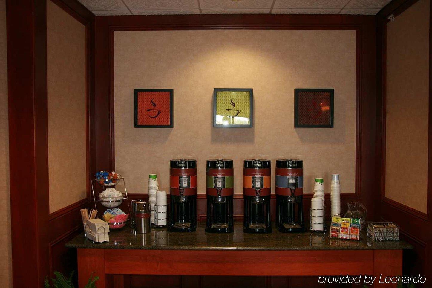 Hampton Inn & Suites Detroit/Chesterfield Ristorante foto